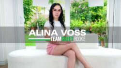 Newcomer Alert: Petite Cutie Alina Voss Is Our Gift to You  – TEAMSKEET